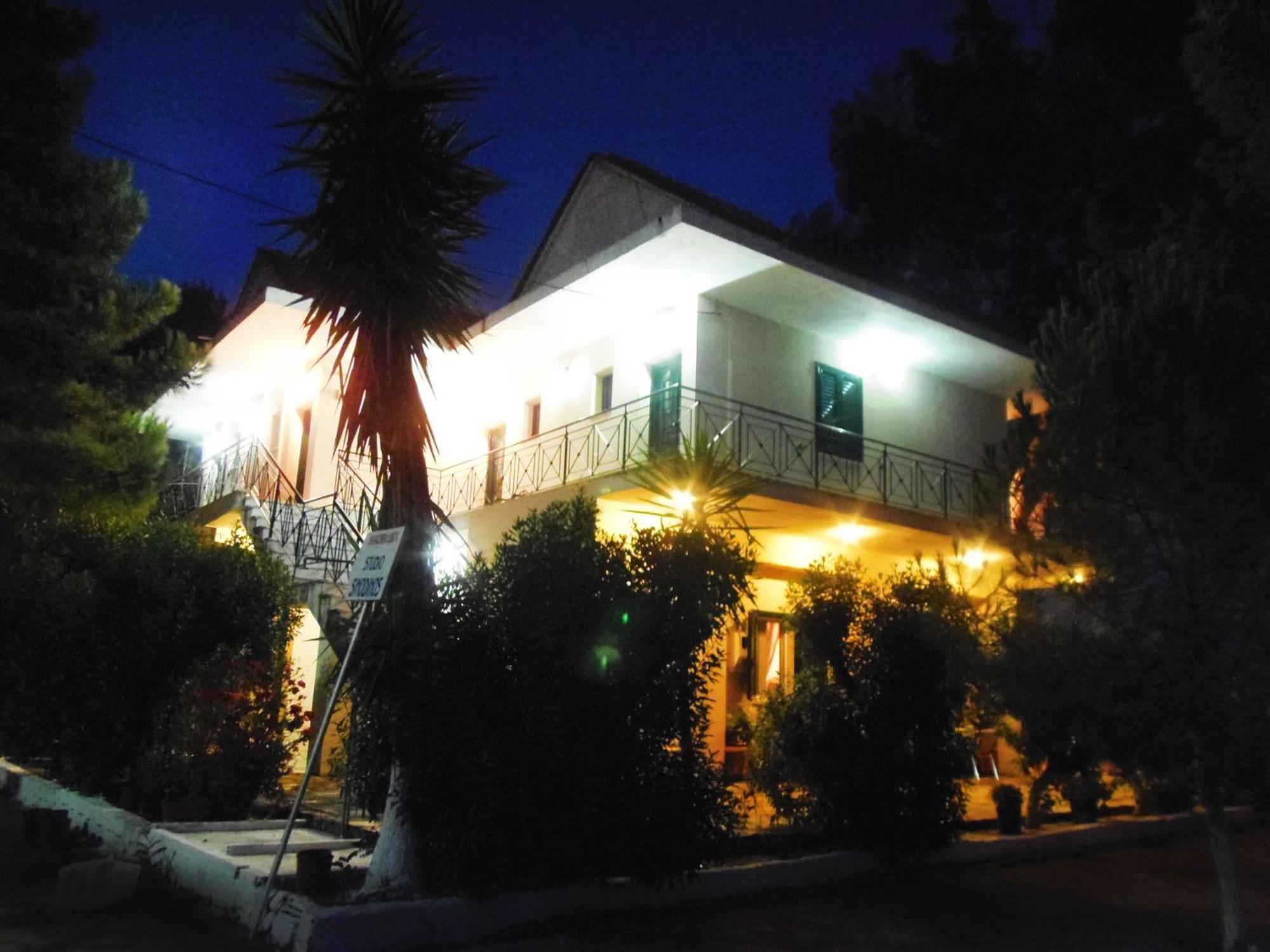 Apartment Synodinos Studios Lixouri